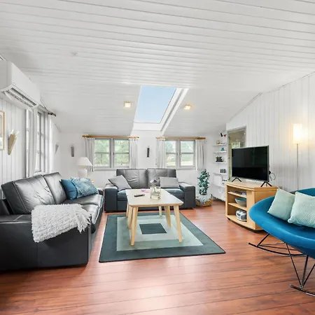 3 Bedroom Amazing In Hvide Sande
